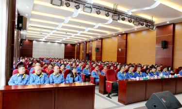 农历新年第一会 | bwin必赢亚洲官方网站纸业2022年度总结表彰暨2023年冲刺奋进大会隆重召开