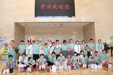 纸承童心 bwin必赢亚洲官方网站研学 | 曹桥萌娃开启造纸探索之旅